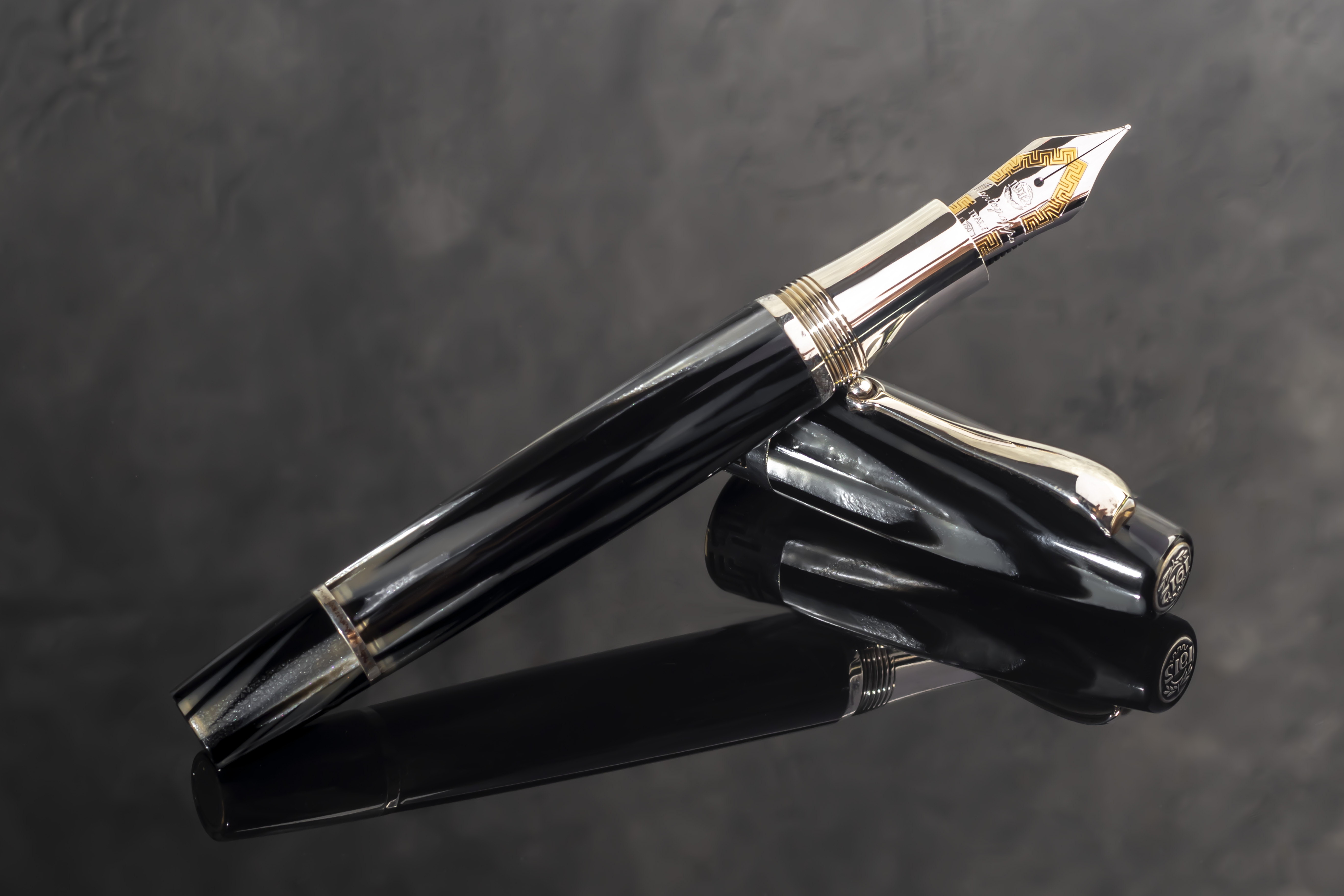 Коллекционная ручка 11